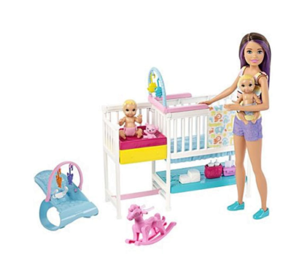 Set cu accesorii si papusa - Barbie Babysitter